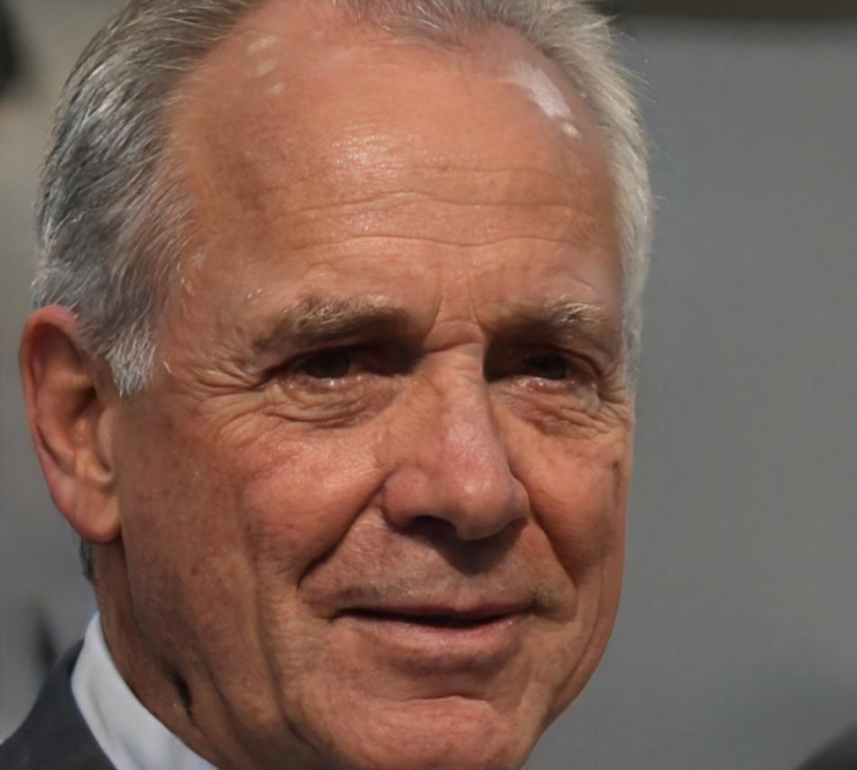 Portrait of tax specialist Vincent Khoury